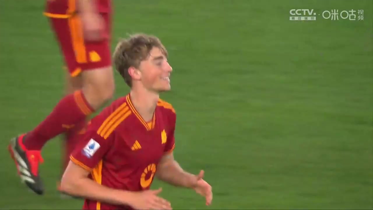 罗马4-0领先卡利亚里！18岁小将怀森头球破门收获意甲首球！
