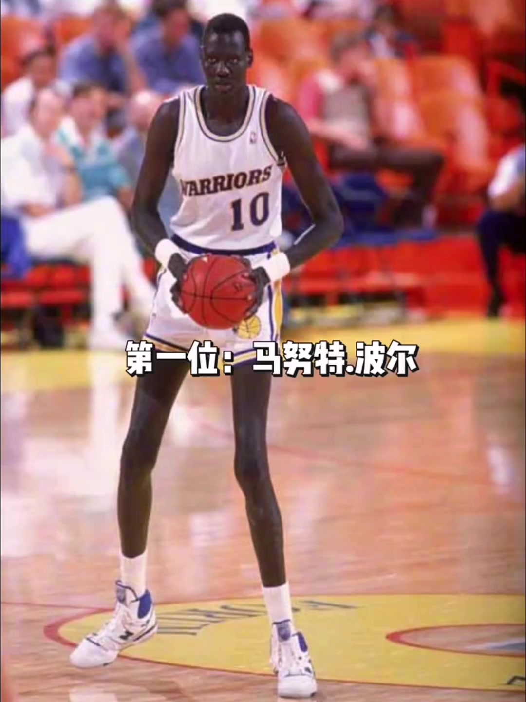 有干扰球？贾巴尔NBA生涯五次勾手被帽珍贵视频！