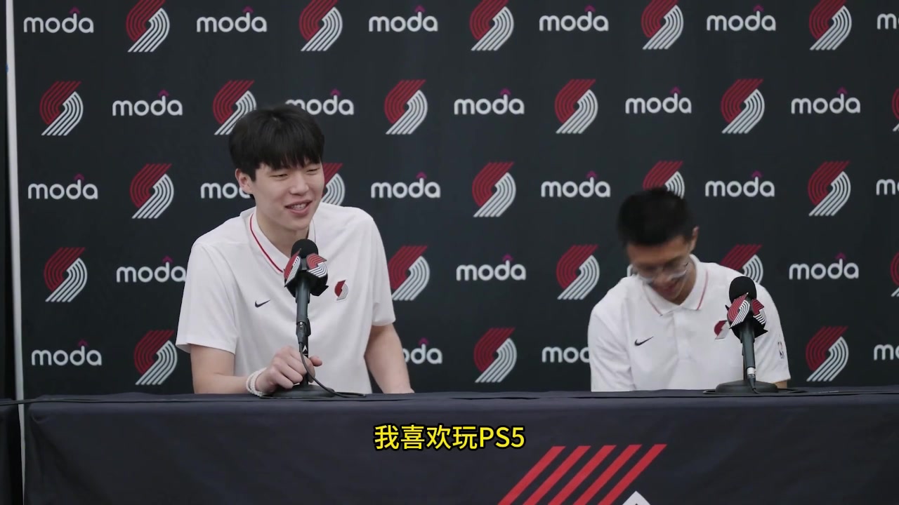 除了篮球外你还喜欢什么？杨瀚森用英语答：吃饭睡觉打游戏