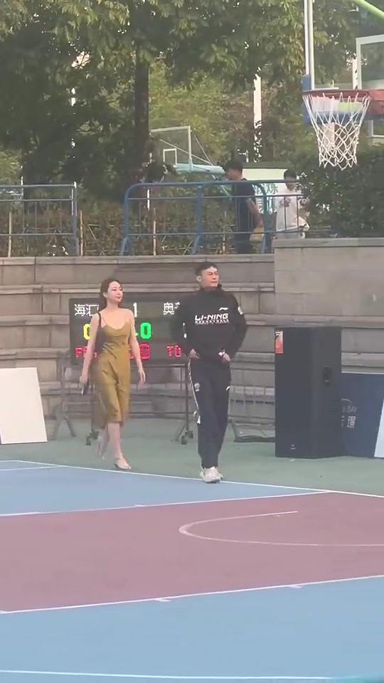 还记得汤杰吗？他和这位“少妇”女友不知道还是否在一起