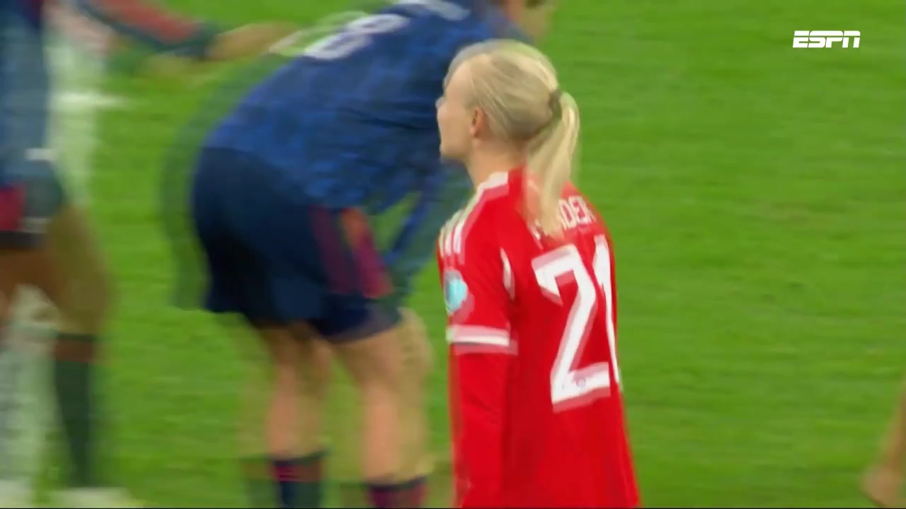 让二追三！女足欧冠拜仁女足3-2逆转阿森纳女足！