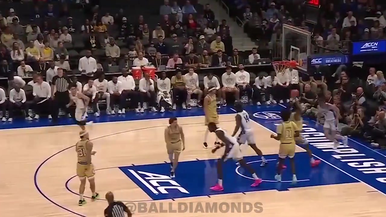 有些东西真的是天生的！来看看克尼佩尔大学时期的精彩表现！