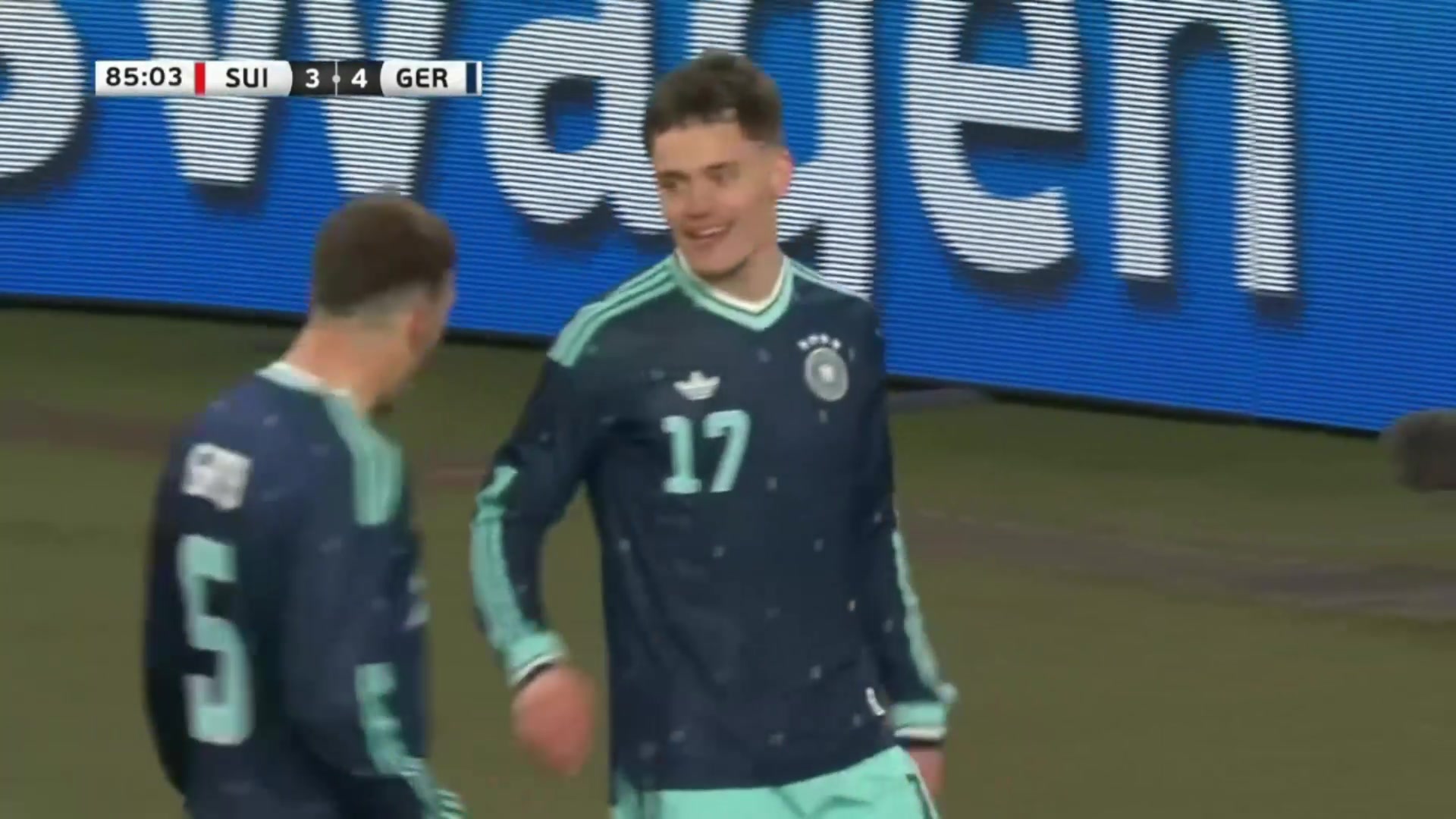 德国4-3瑞士！维尔茨接球原地起脚兜射破门！科贝尔望球兴叹！
