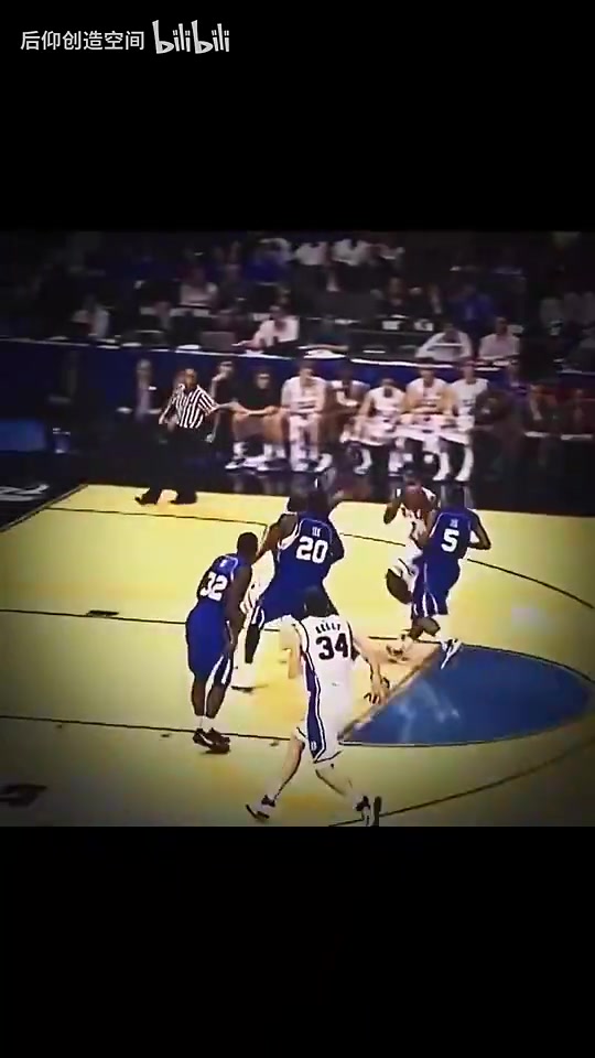 仅有十一场比赛就锁定了状元！欧文大学时期技术完成度有多高？