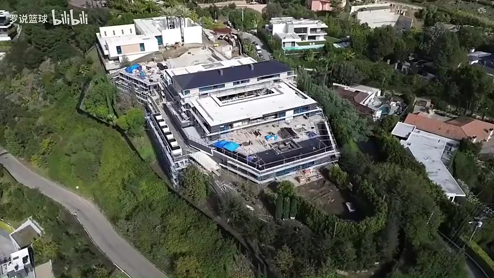 独一无二！詹姆斯在建豪宅进度曝光：豪掷3700万美元买下地皮！
