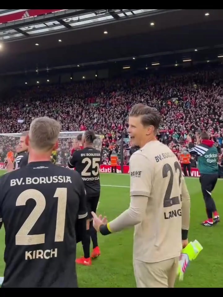 白驹过隙！利物浦多特蒙德传奇赛赛后的互动环节！